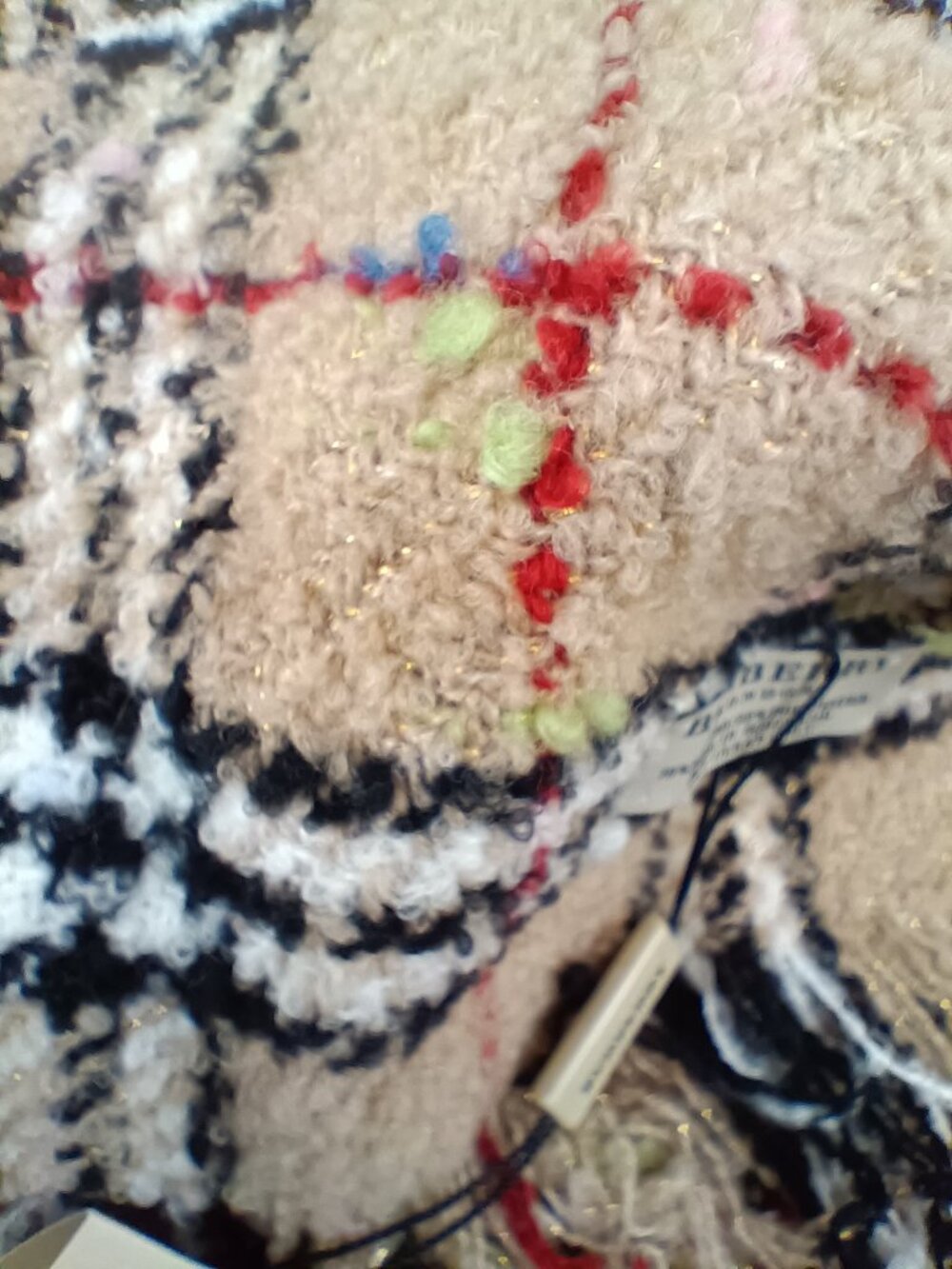 Burberry Scarf and Glove Set - Picture 6 of 7